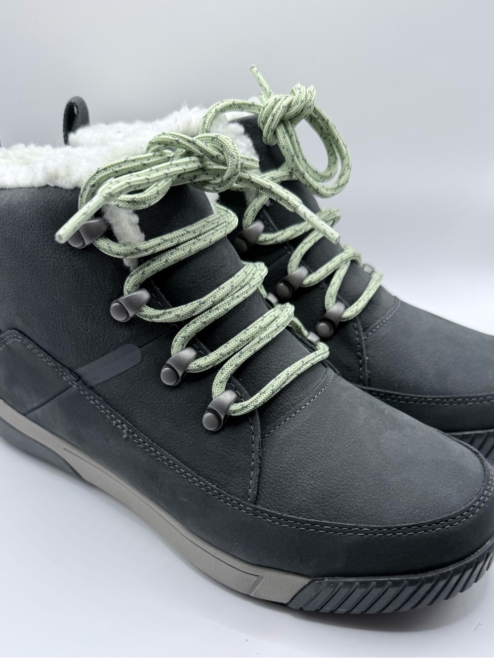 The North Face Women’s Sierra Mid Lace Waterproof Boots Size 7